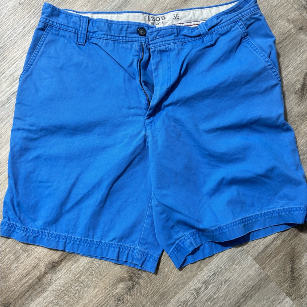 Izod Men’s short. Blue size 36